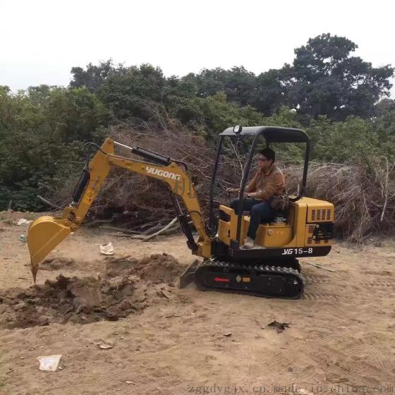 驭工15型小挖机 小型迷你挖掘机价格