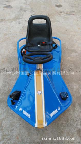 三座儿童电动卡丁车，最新游乐卡丁车，赛车，定做出租用卡丁车