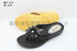 揭阳厂家供应女款时尚吹气拖鞋