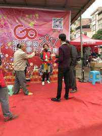 【阳光惠购●惠农记】田阳街头猜码比赛，不服来战！