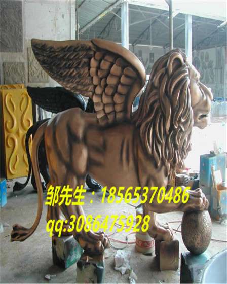 狮鹫雕塑_树脂狮鹫雕塑-玻璃钢狮子带翅膀狮鹫雕塑定制