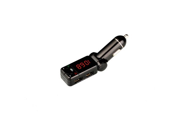 车载MP3 带电压电流显示车载充电器 车载蓝牙