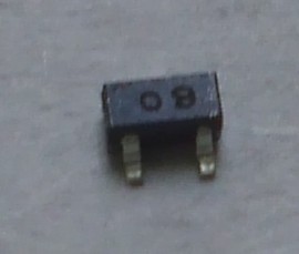 三极管 PDTC144EE  SOT-523