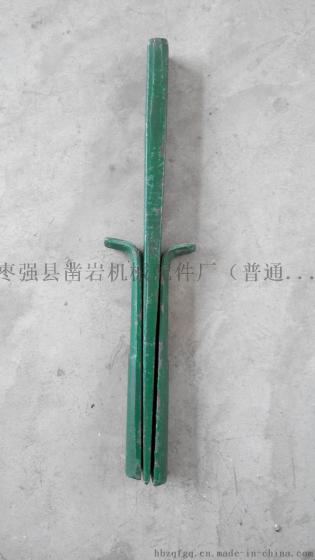云南32#34#劈石器10秒爆破 破桩工具劈石器 云南劈石器生产厂家
