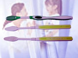 牙刷柄专用TPE材料 食品级TPE包胶PP生活用品橡胶料TPE