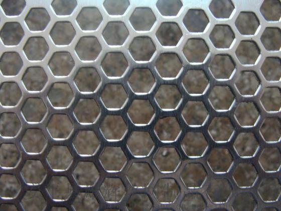 幕墙主体专用冲孔网数控冲孔网板包塑洞洞板多孔板厂家