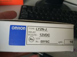 小型通用电磁续电器OMRON(欧姆龙）LY2N-J  27.6×21.5×34