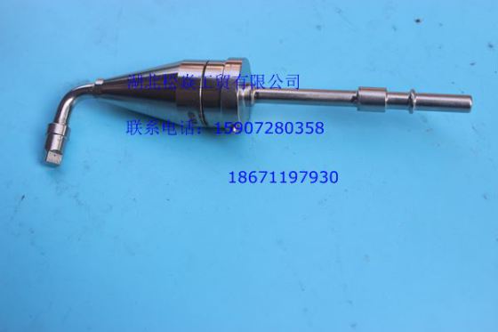 东风商用车国4发动机，尿素喷射器总成。C4936201/4999800