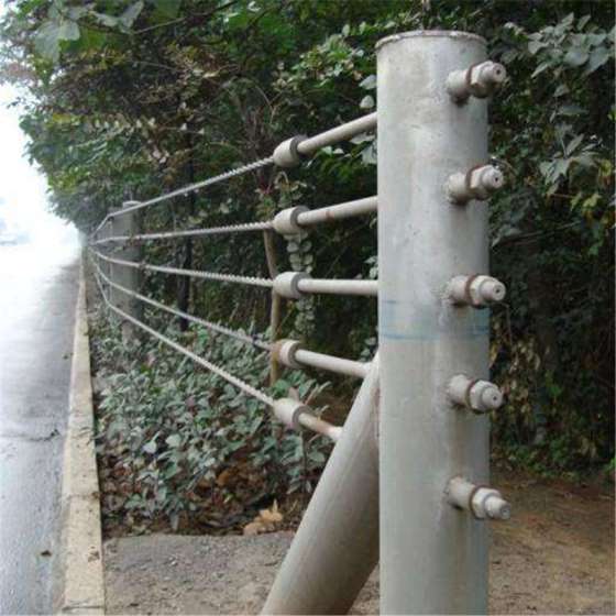 公路绳索护栏 钢丝绳护栏 绳索护栏厂家