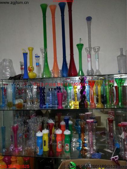专业生产各种异型塑料瓶 啤酒杯 高脚吸管瓶