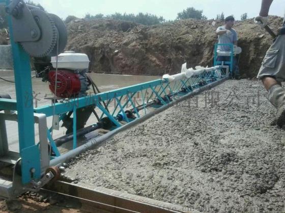 路易伟业水泥路面摊铺机 混泥土路面振动梁 混凝土路面摊铺整平机15154720558