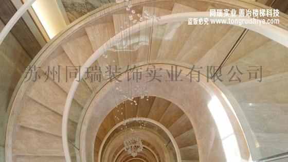 别墅圆形楼梯玻璃楼梯扶手
